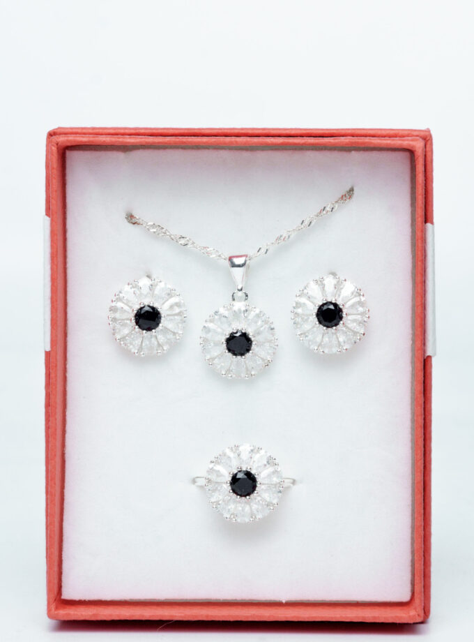 Bijoux argente motif pierre onyx long